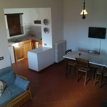 Podere Monte Petreto Alloggio per agriturismo *