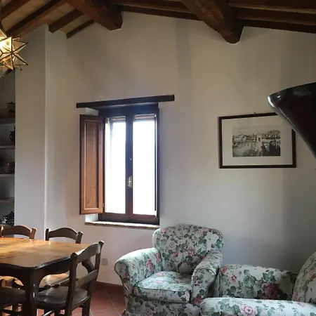 Podere Monte Petreto Agroturismo