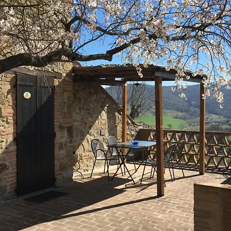 Podere Monte Petreto Agroturismo